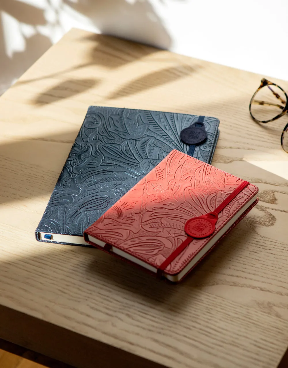 Baroque A6 Week to View Diary 2025 - Multilanguage