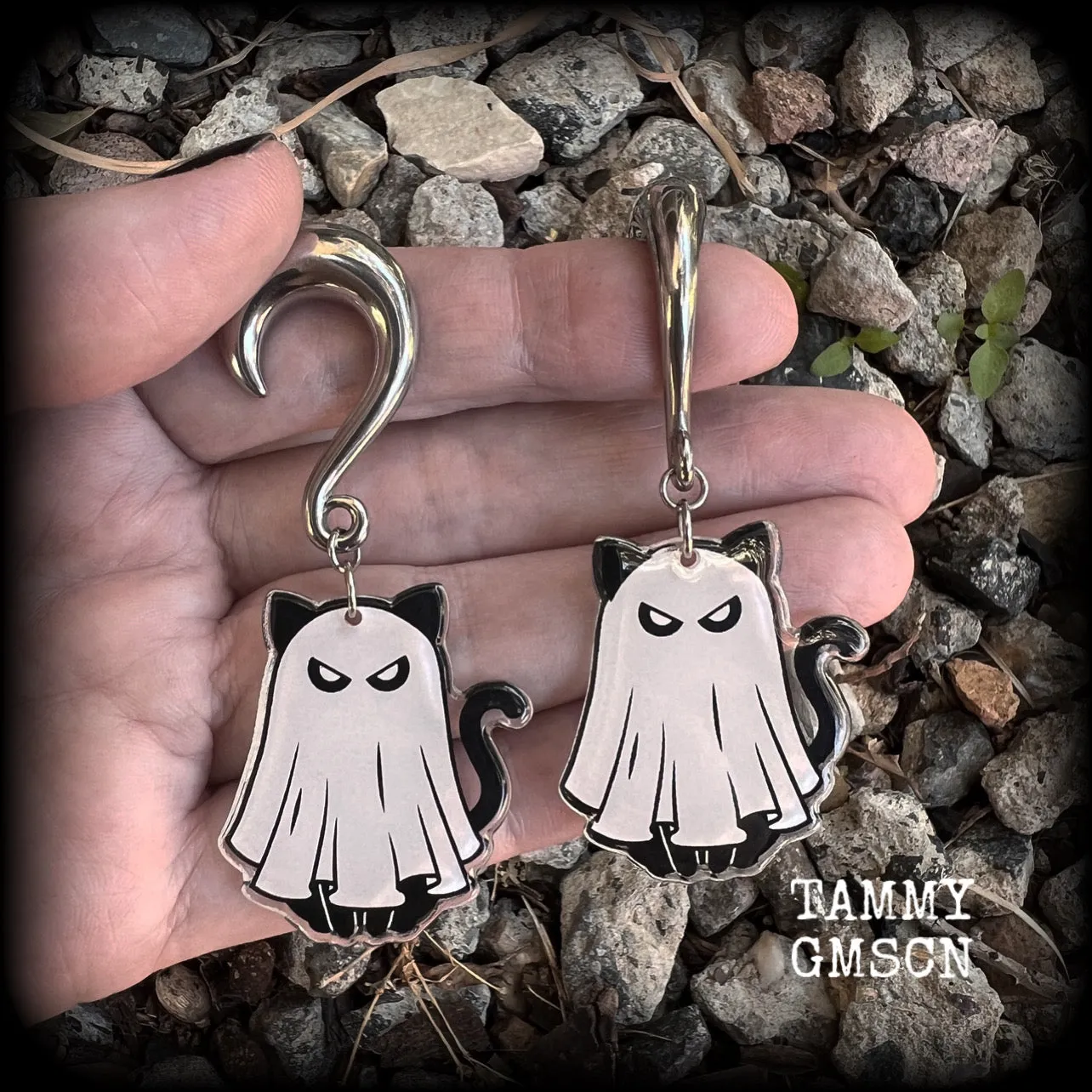 Ghost cat gauged earrings-Halloween ear hangers