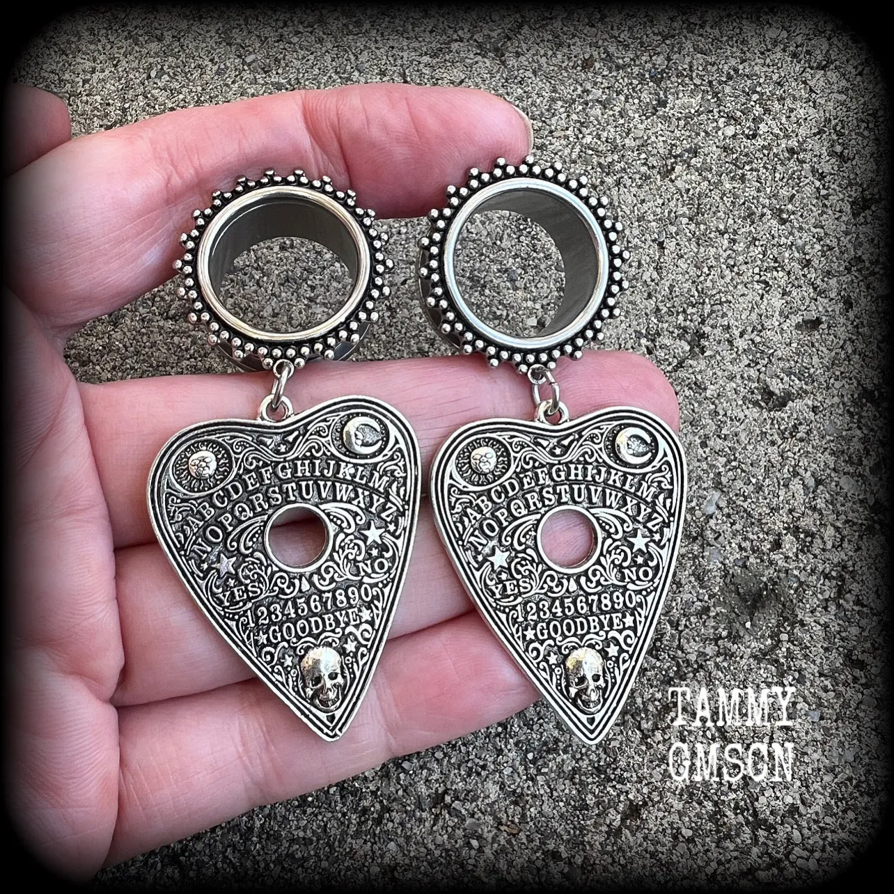 Ouija board planchette tunnel earrings-Esoteric gauged earrings