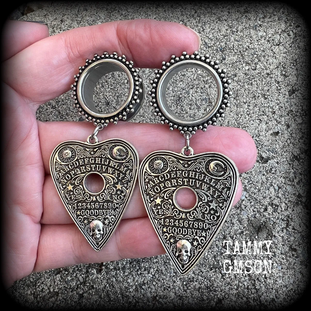 Ouija board planchette tunnel earrings-Esoteric gauged earrings